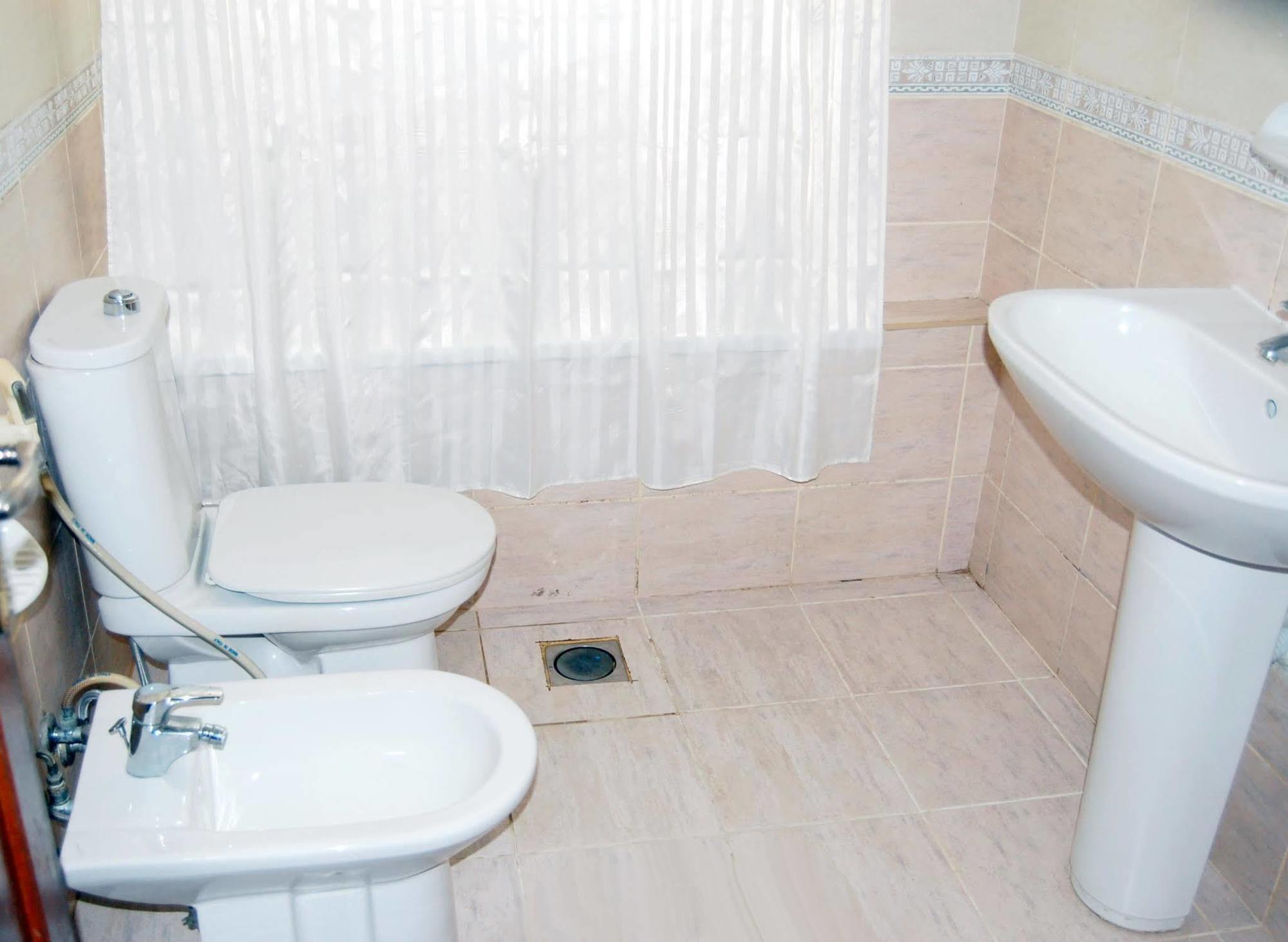 Al Ferdous Hotel Apartment Sardzsa Kültér fotó