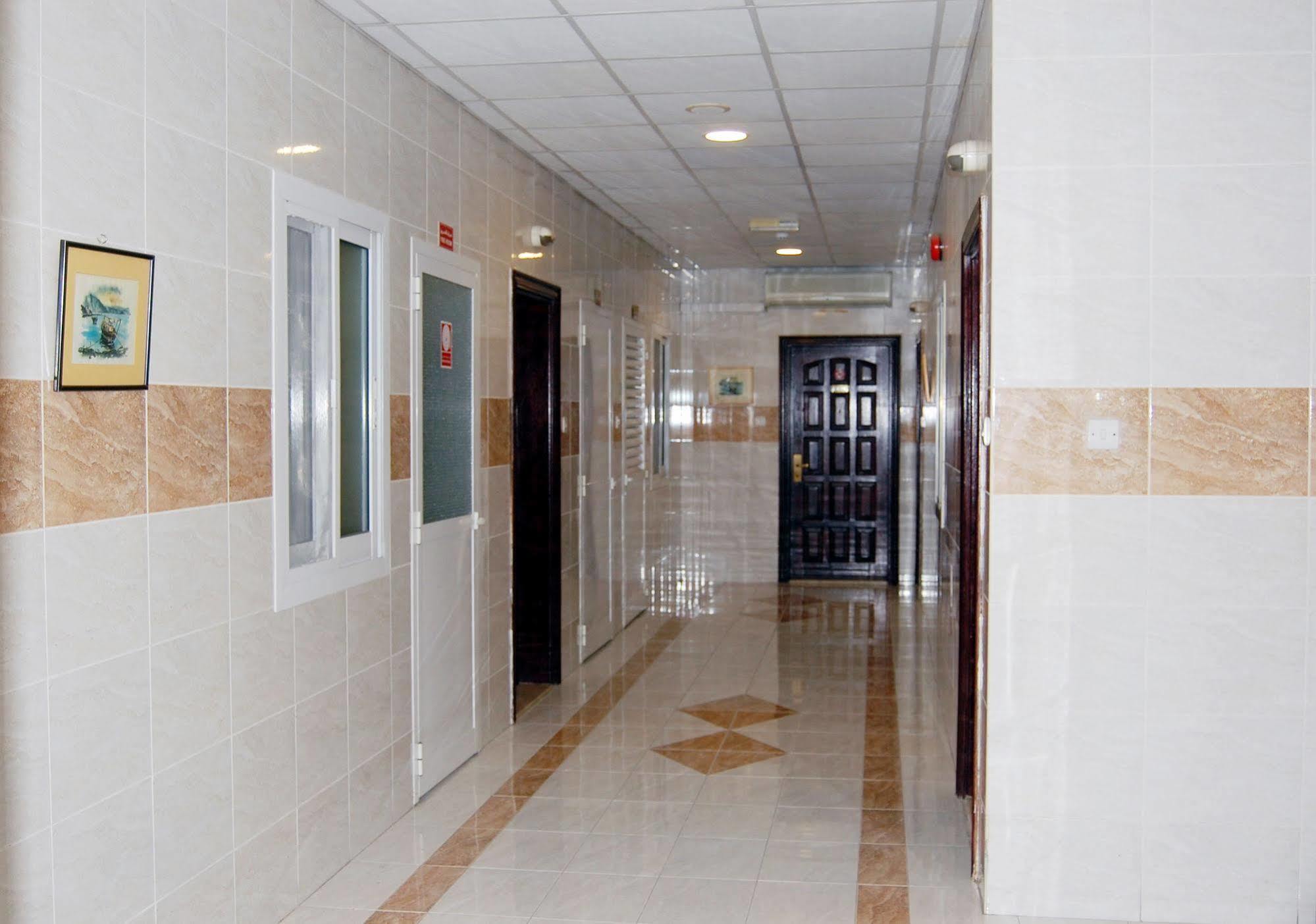 Al Ferdous Hotel Apartment Sardzsa Kültér fotó